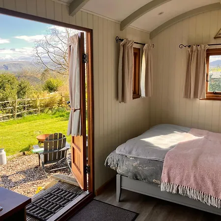 Chalet Archie The Shepherd's Hut Penruddock