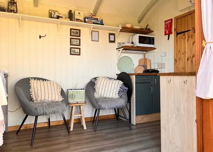 Archie The Shepherd's Hut *